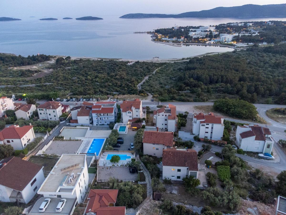 Sun Gardens Villa Šibenik Eksteriør billede