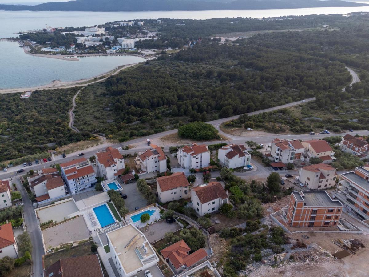 Sun Gardens Villa Šibenik Eksteriør billede